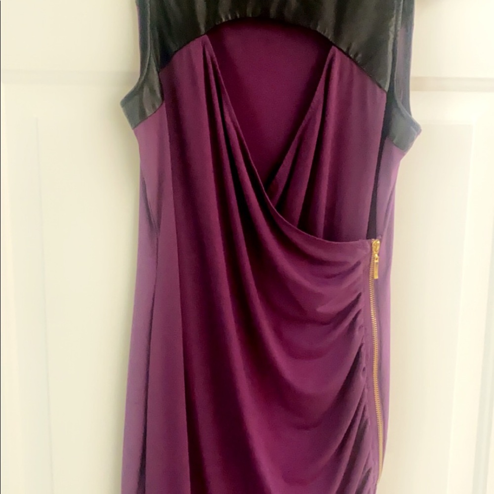 Venus Brand sleeveless knee length dress